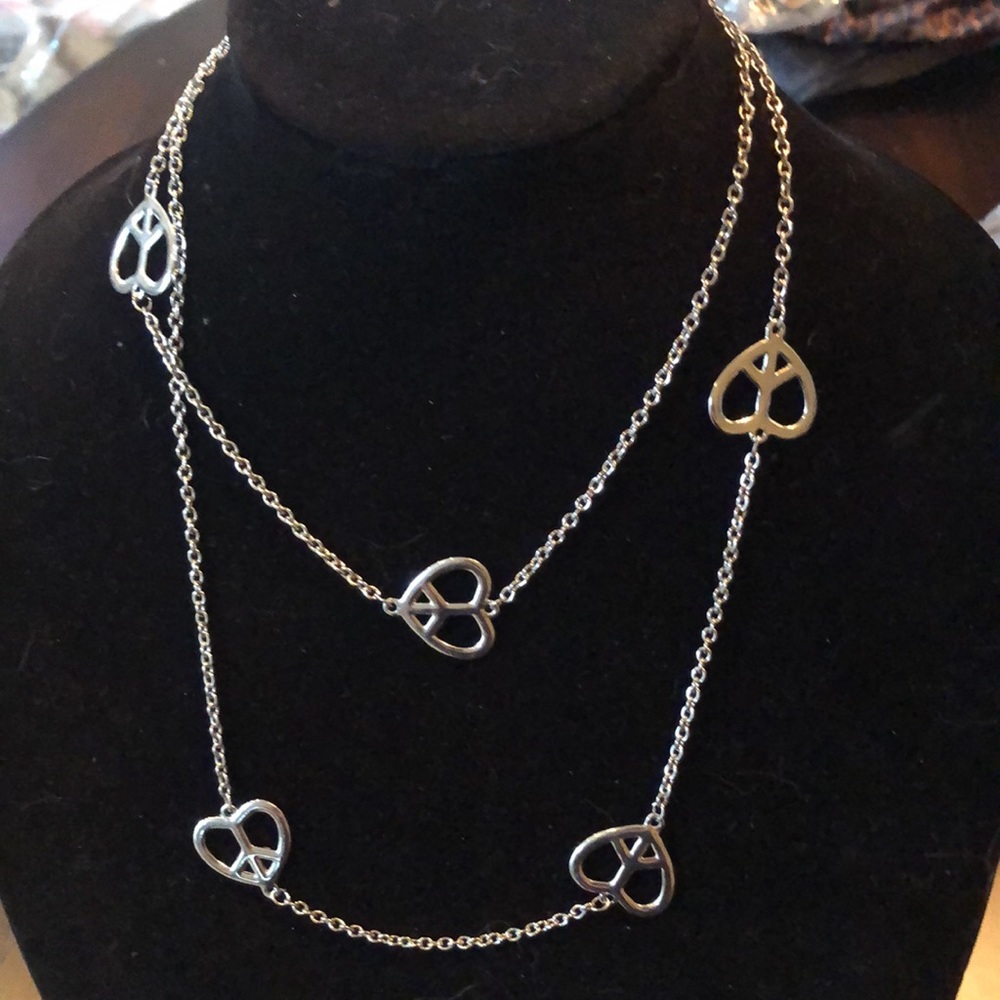 Six ❤️☮️ Sign’s on Long Silver-tone chunky station chain link necklace